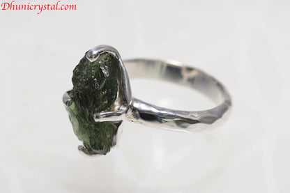 スターボーンリング【モルダバイト】