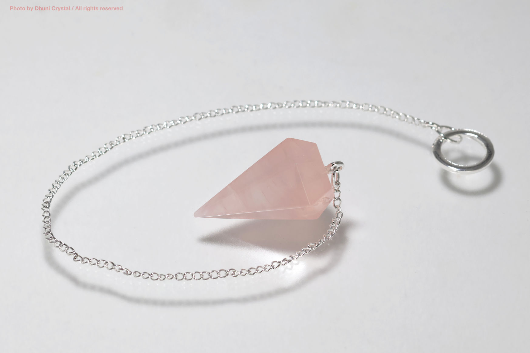 ローズクォーツペンジュラムの画像