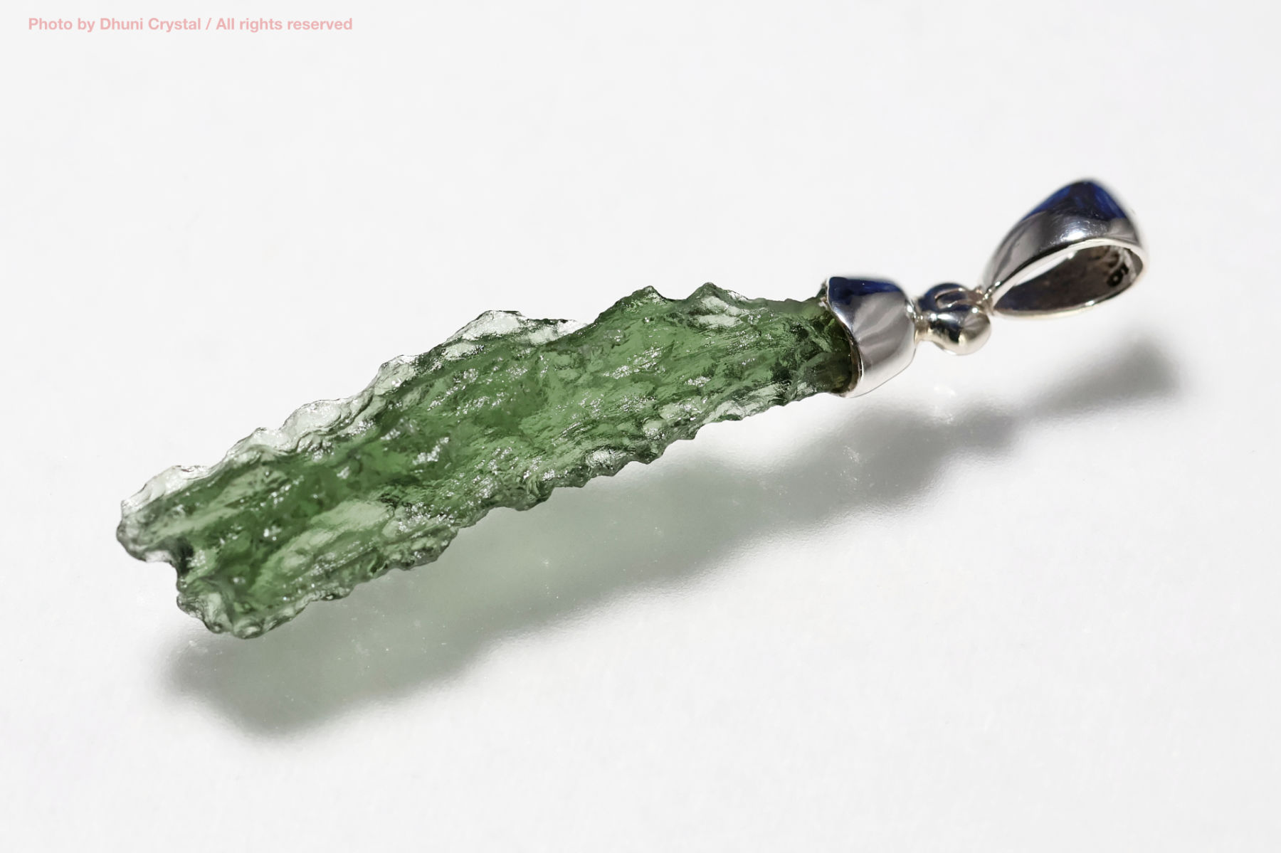 スターボーン社製 モルダバイト ペンダント 天然隕石ガラス