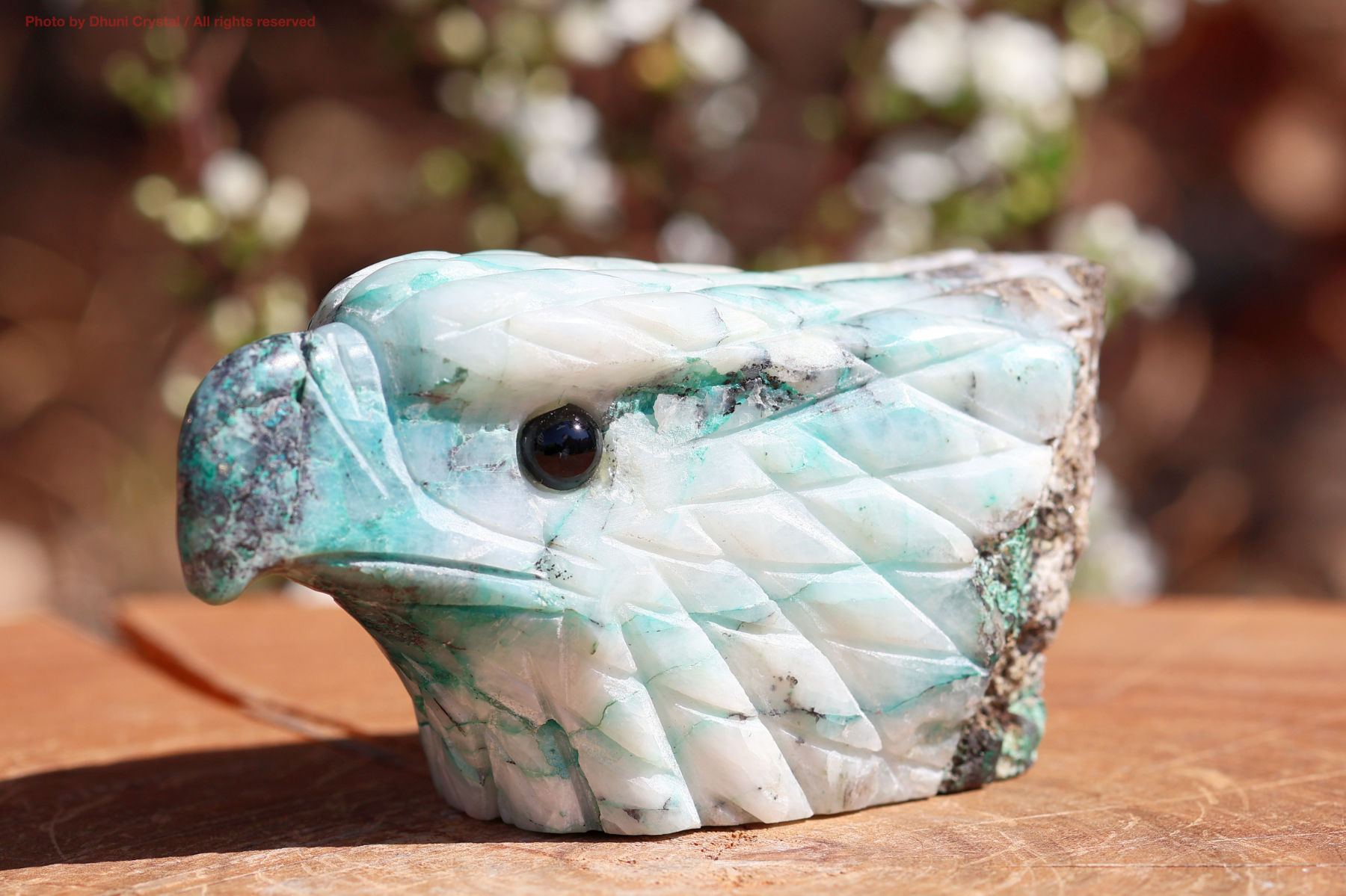 ジェムシリカ・イーグルカービングの画像” loading=