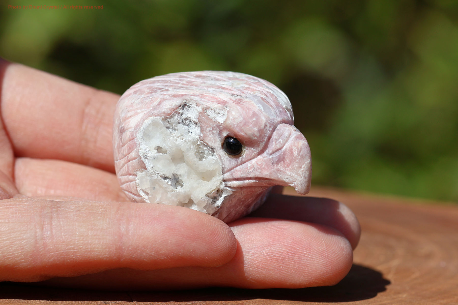 ピンクオパール 鷲のカービング 愛と自由の天然石彫刻