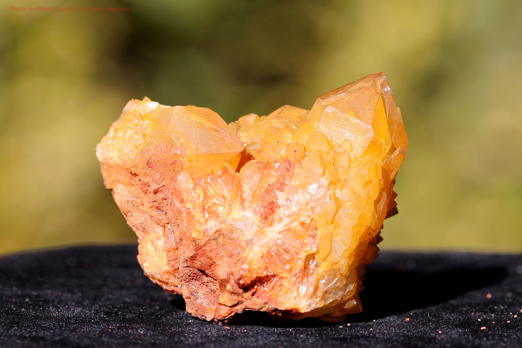 ゴールデンヒーラースピリットクォーツの拡大画像” loading=