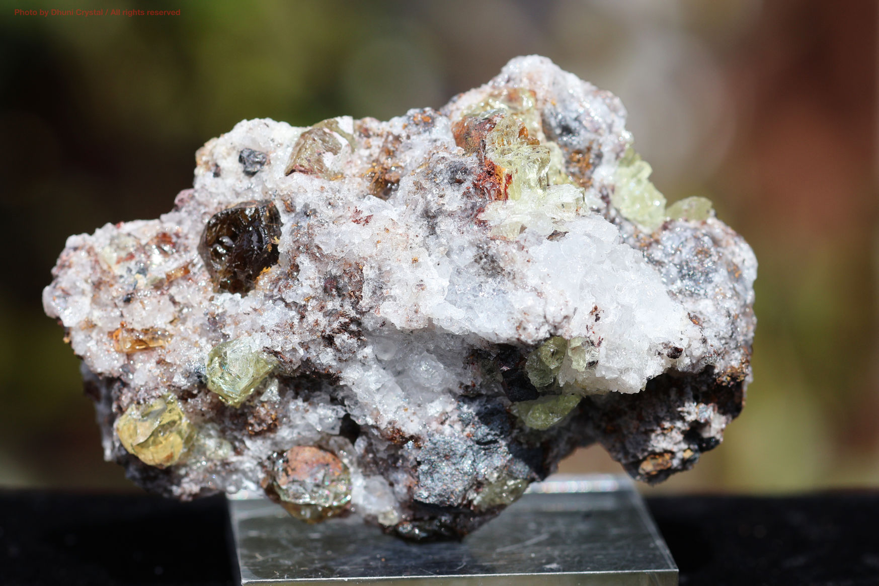 イエローアパタイト原石の画像