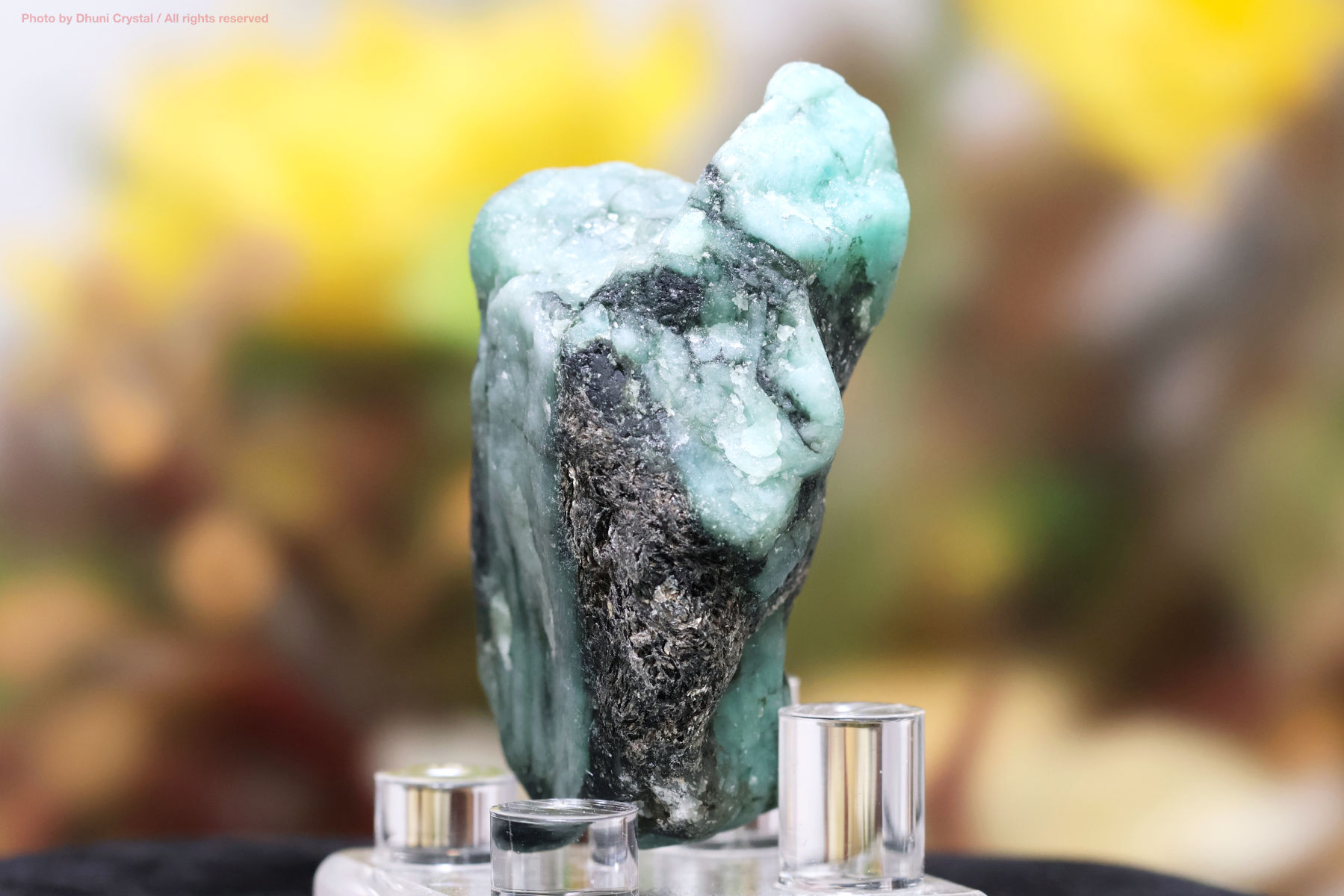 エメラルド原石の画像