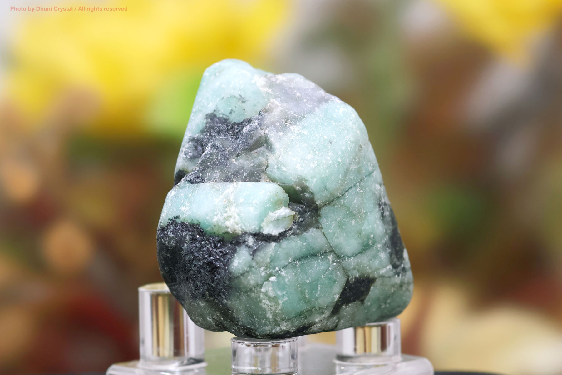 エメラルド原石の画像