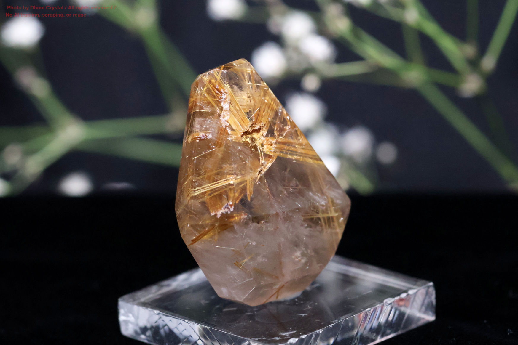 ルチルの側面画像