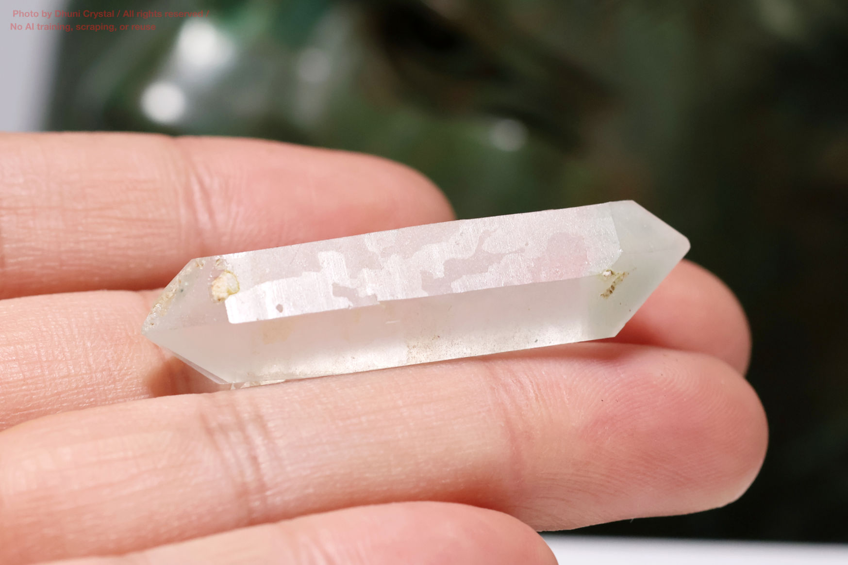 エジリン結晶の拡大画像