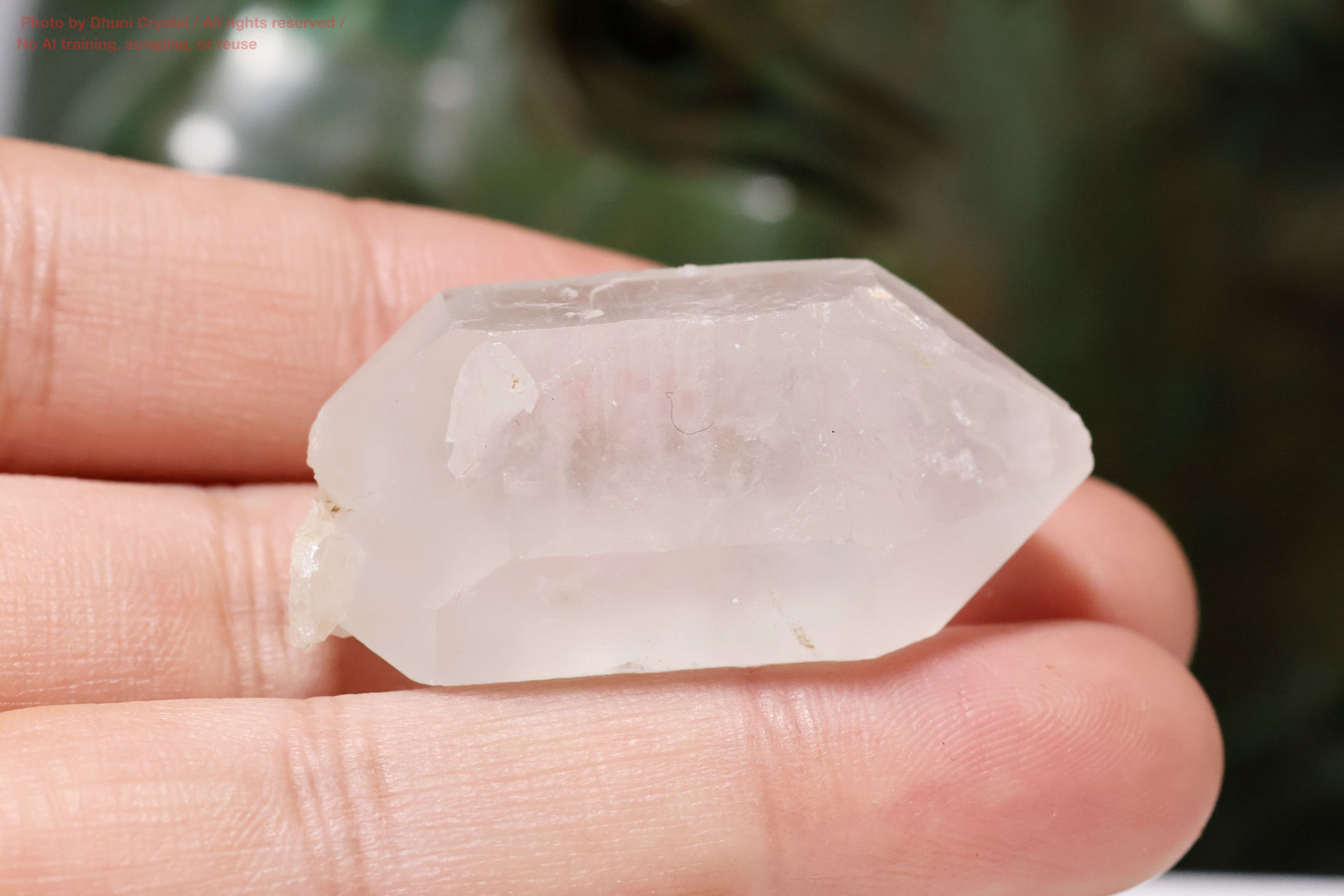 エジリン結晶の拡大画像