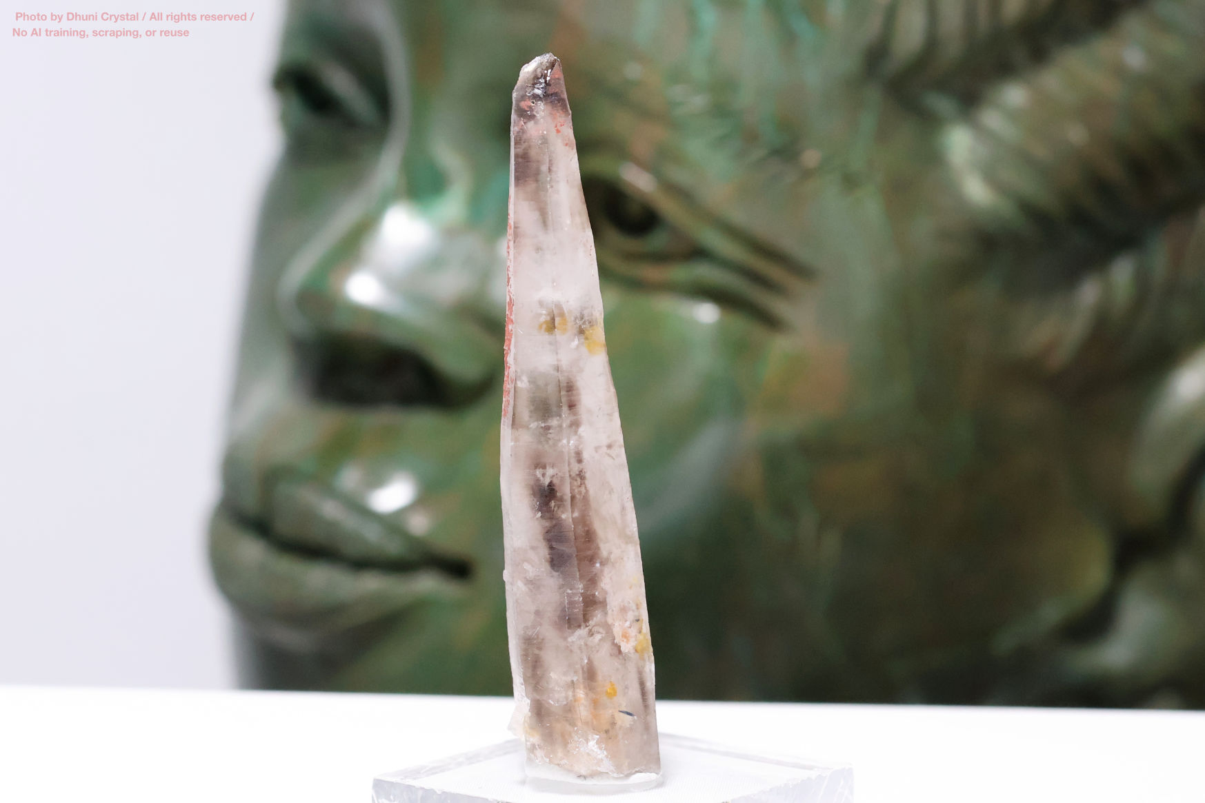 エジリン結晶の側面画像