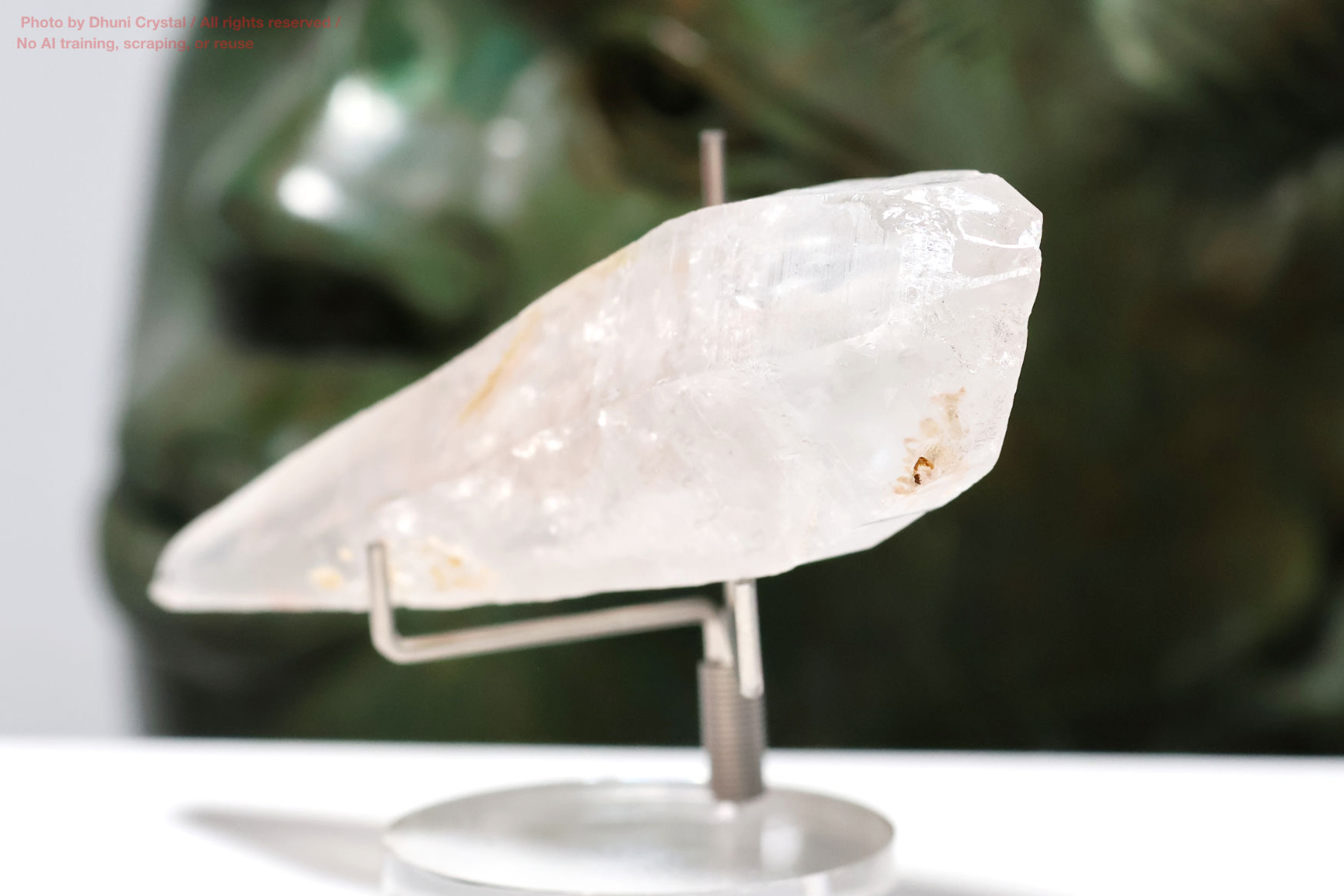 エジリン結晶の側面画像