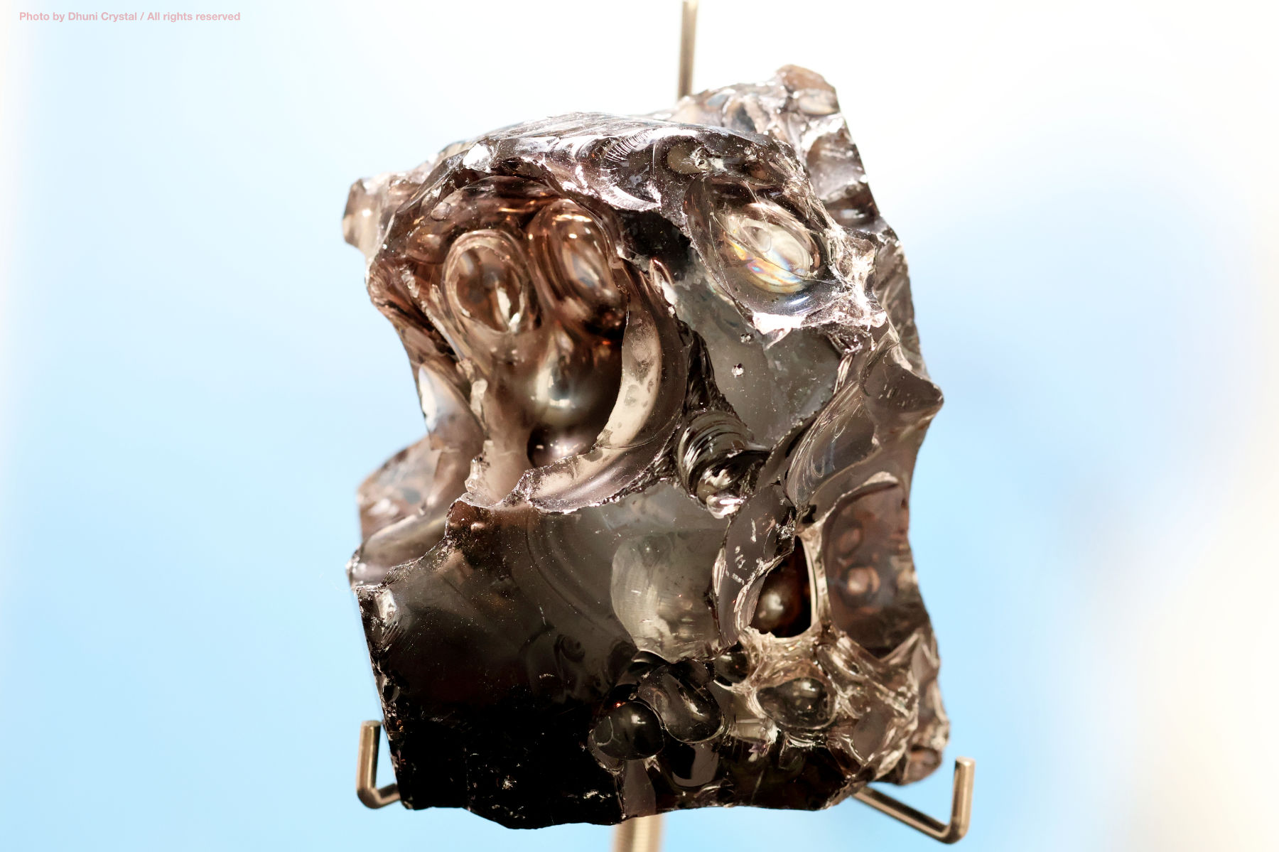 アルメニア産オブシディアン画像” loading=