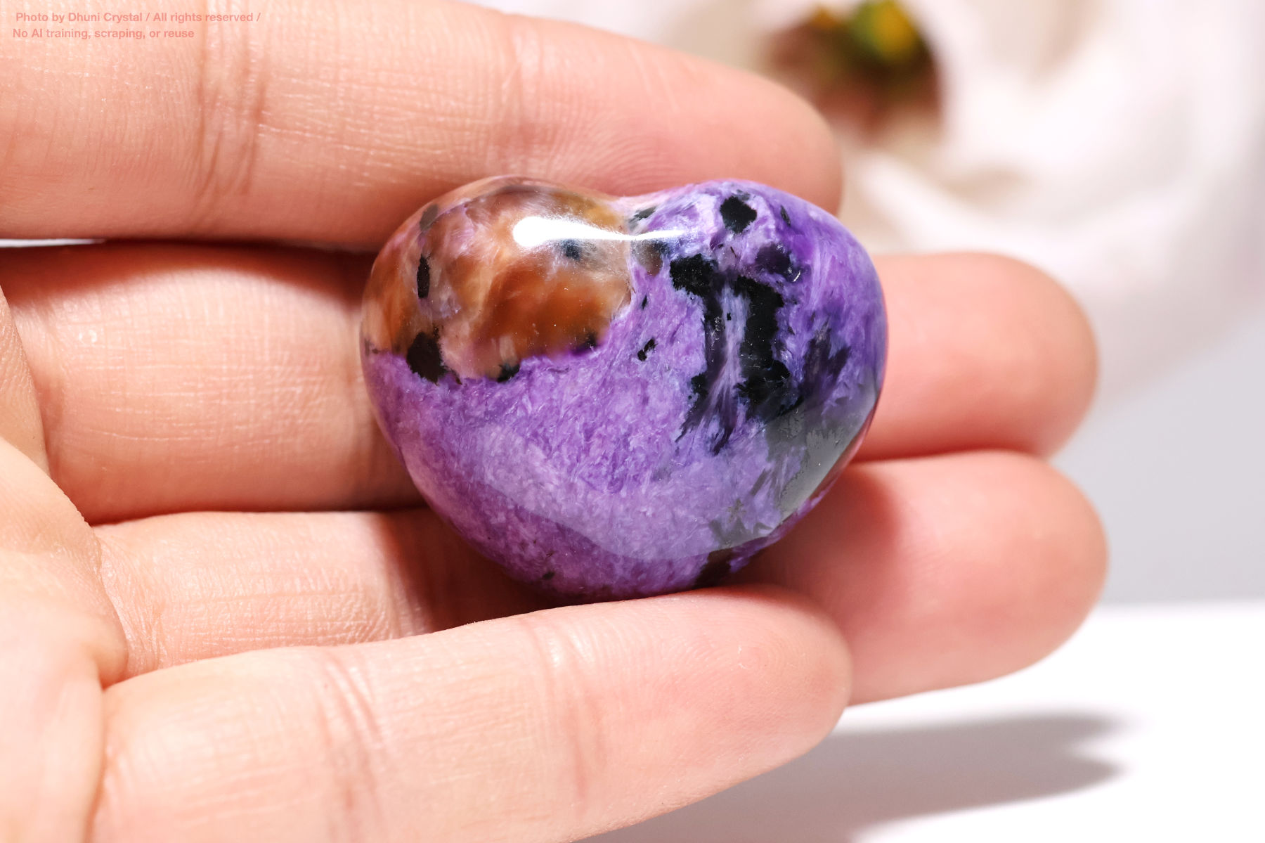 チャロアイトの画像