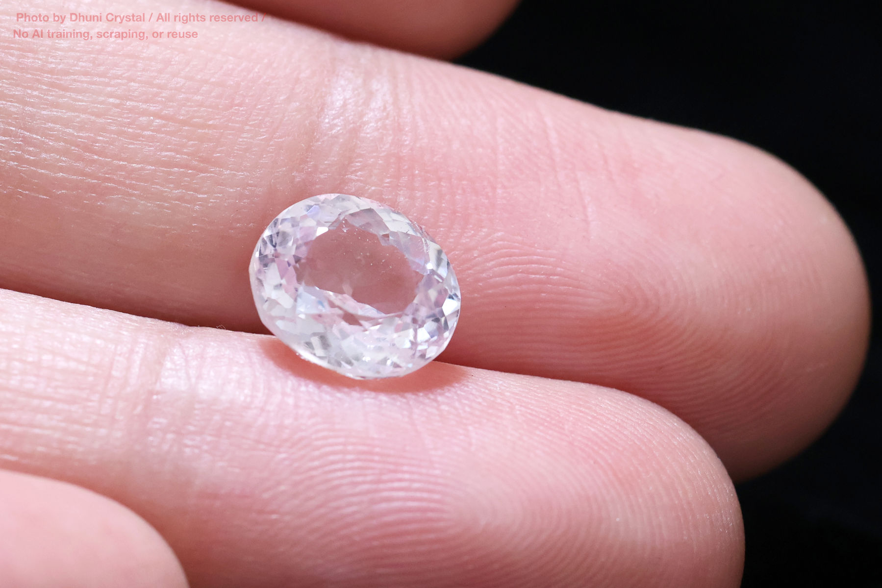 クンツァイトの拡大画像