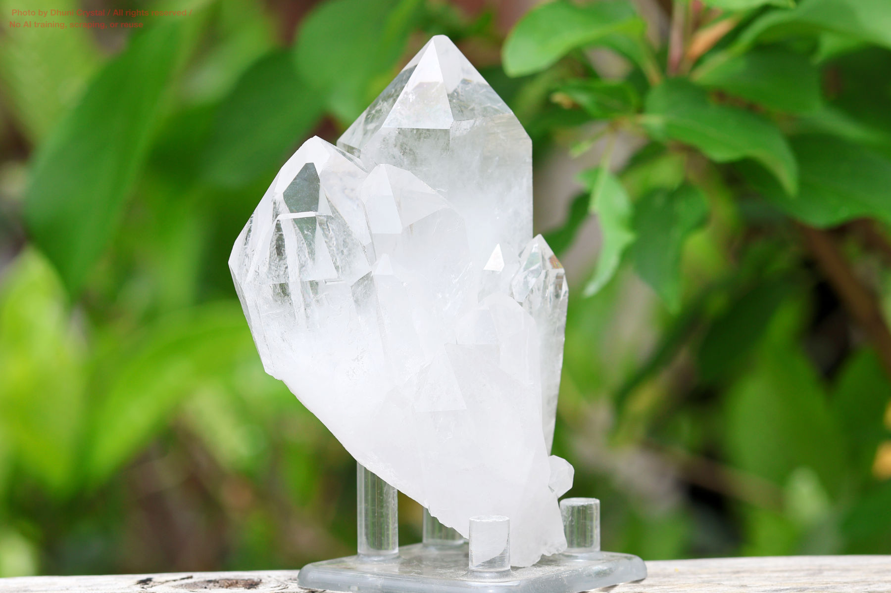 水晶クラスターの画像