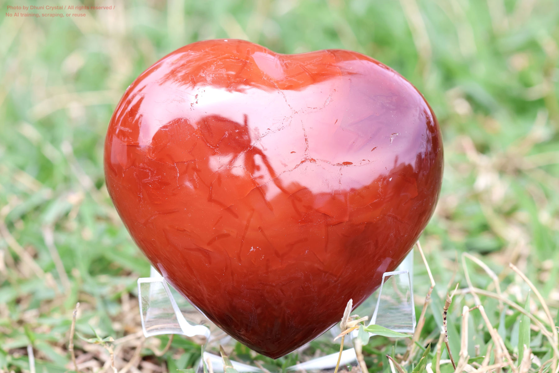 カーネリアンのハート型の画像” loading=