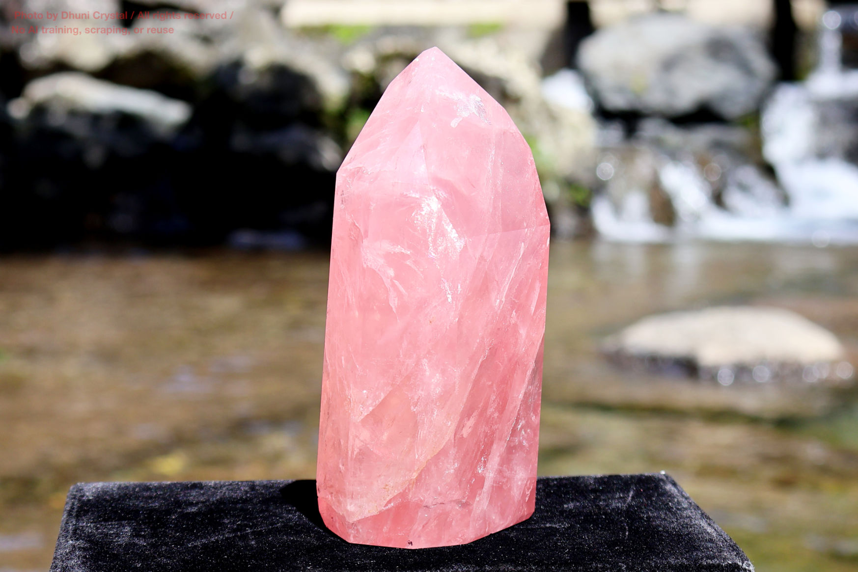 ローズクォーツの拡大画像