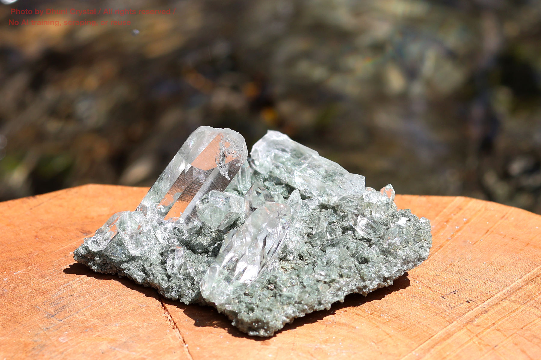 ヒマラヤ水晶/マニハール産の側面画像