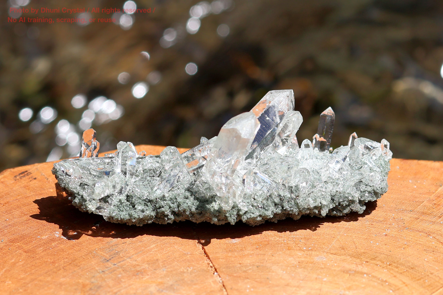 ヒマラヤ水晶/マニハール産の側面画像