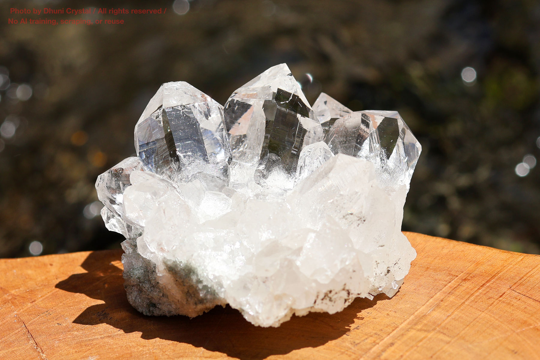 ヒマラヤ水晶/マニハール産の側面画像