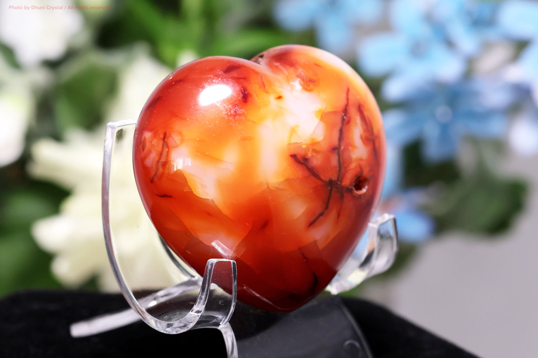 カーネリアンのハート型の画像