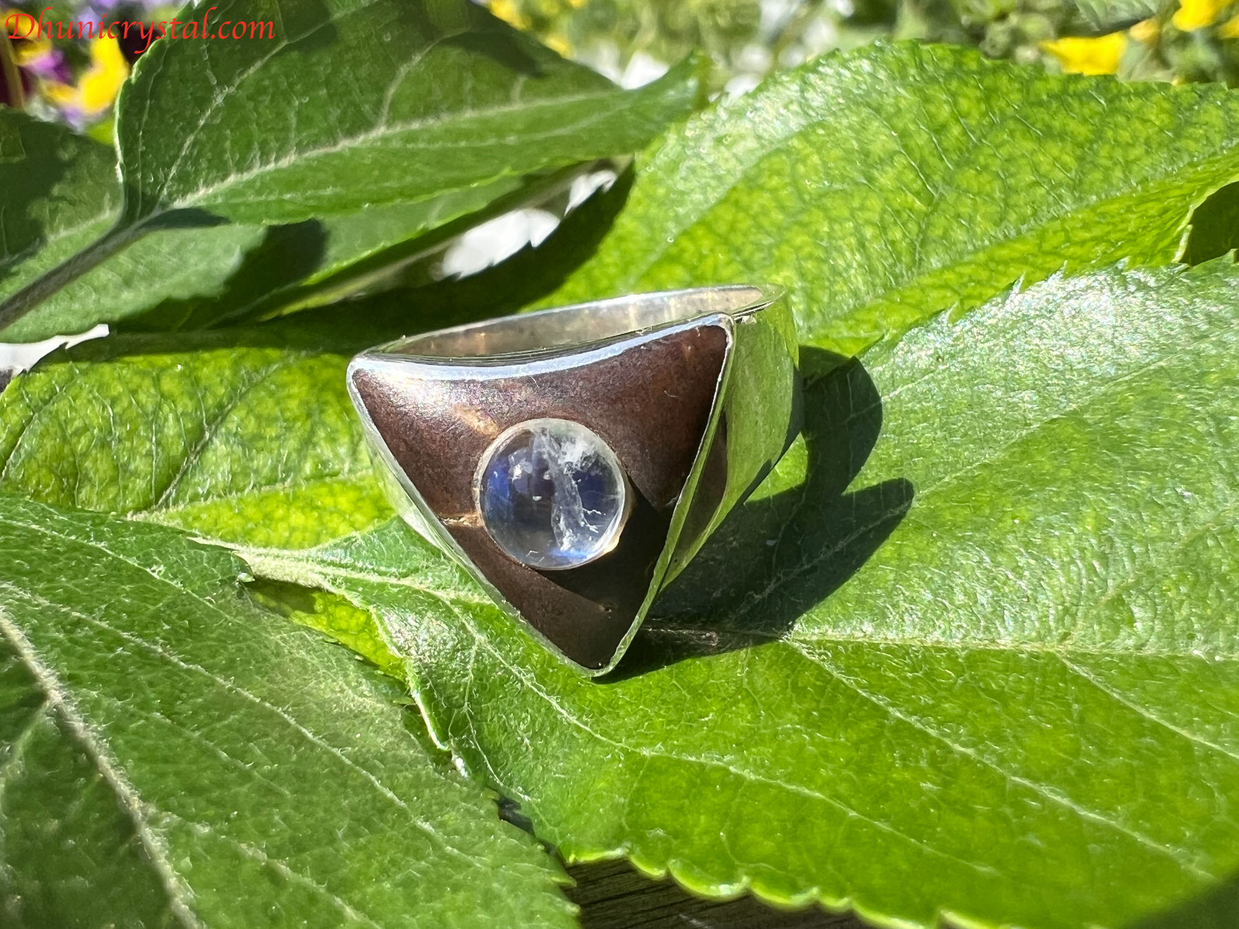 “ムーンストーン”