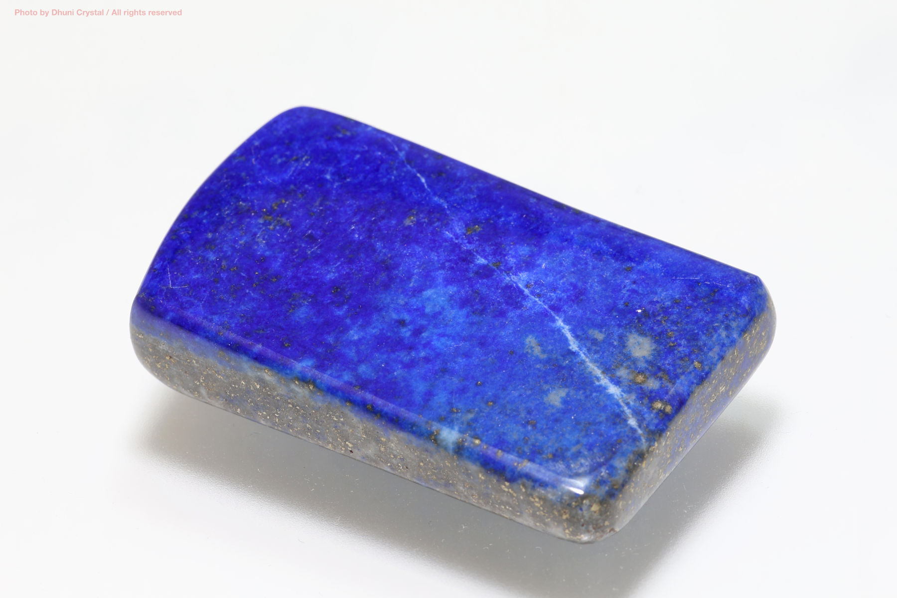 ラピスラズリ】深い瑠璃色に宿る叡智と守護の石｜天然石・パワーストーン