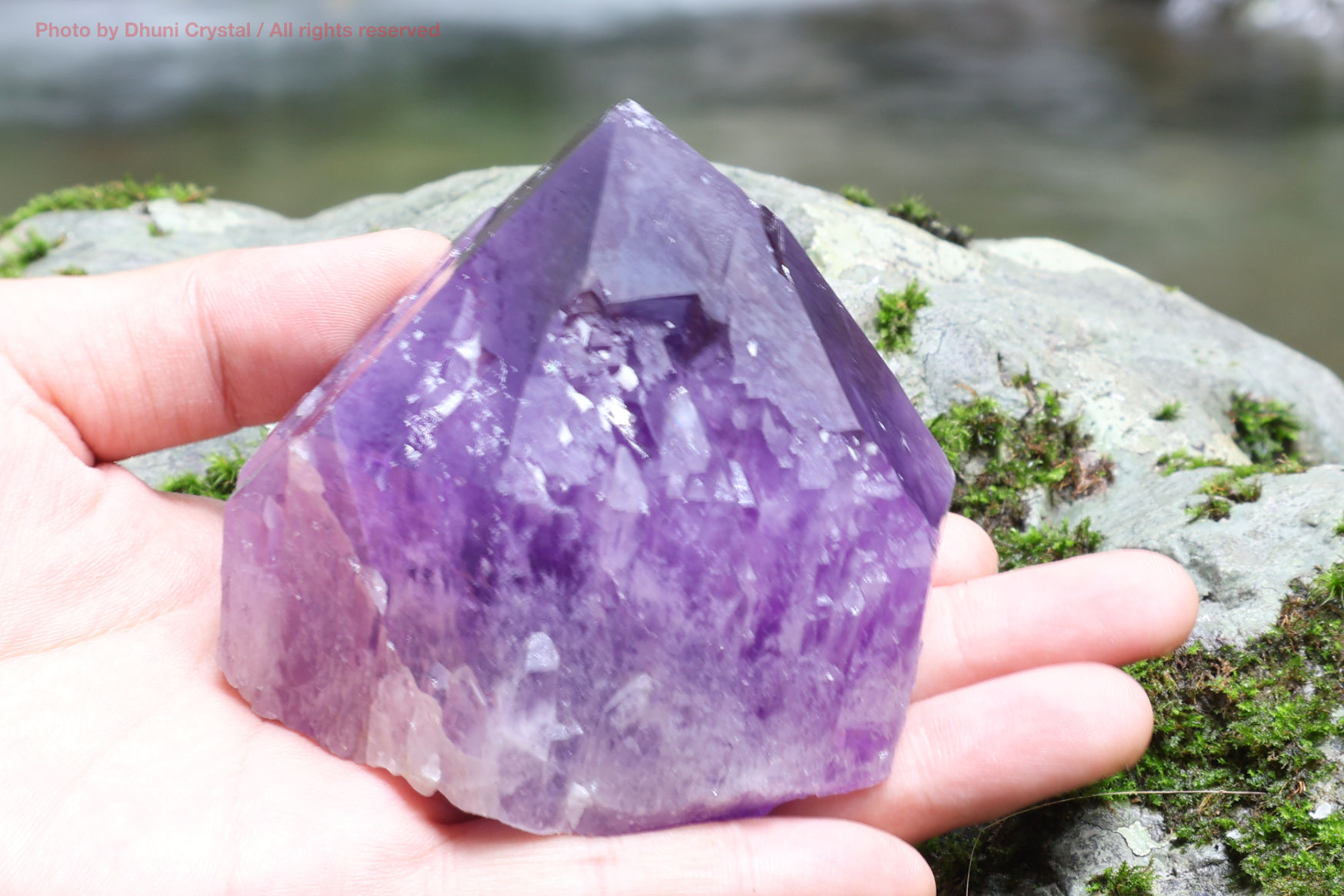 アナヒアメジスト｜ボリビアの聖なる鉱山が生んだ高波動クリスタル