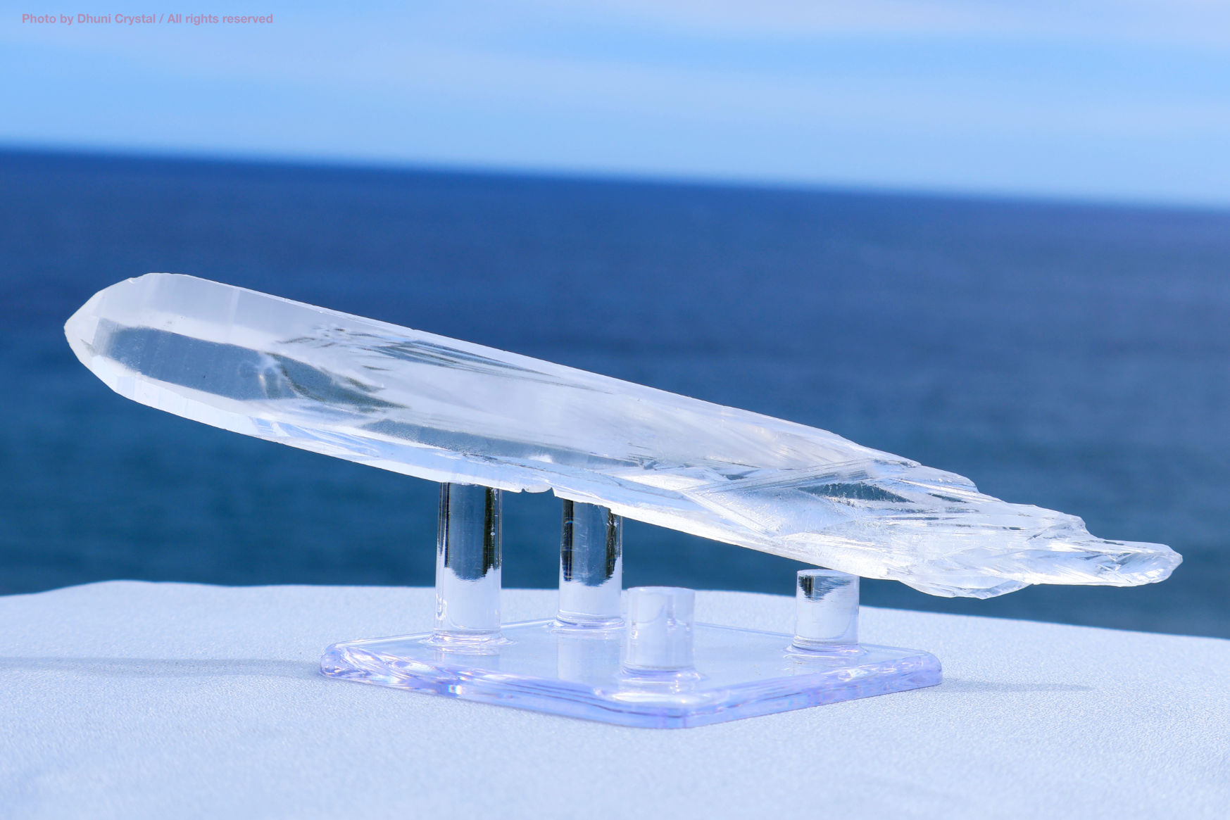 大きな人面石 アッダーストーン 水石 天然石 骸骨石 大きな人面石 アッ