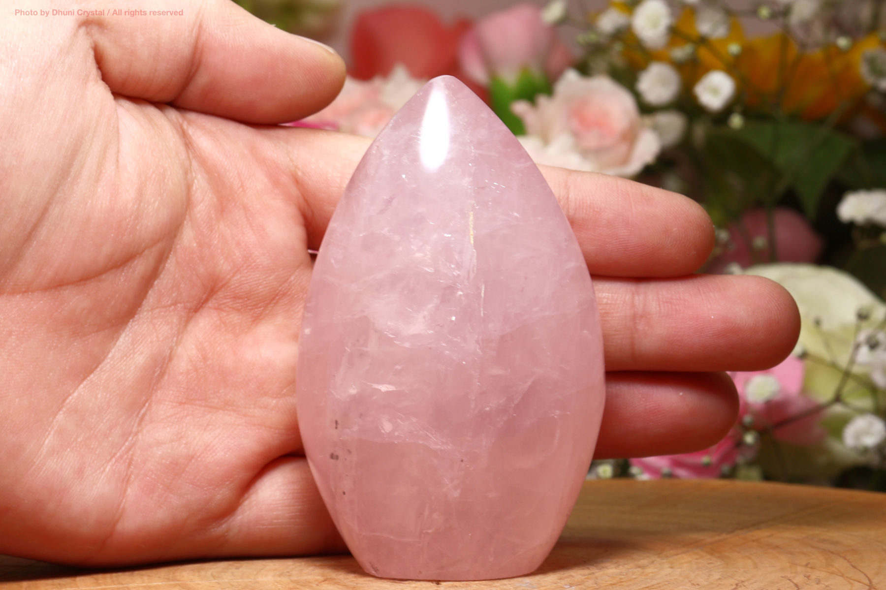 ローズクォーツ 愛と癒しをもたらす優しいピンクの天然石