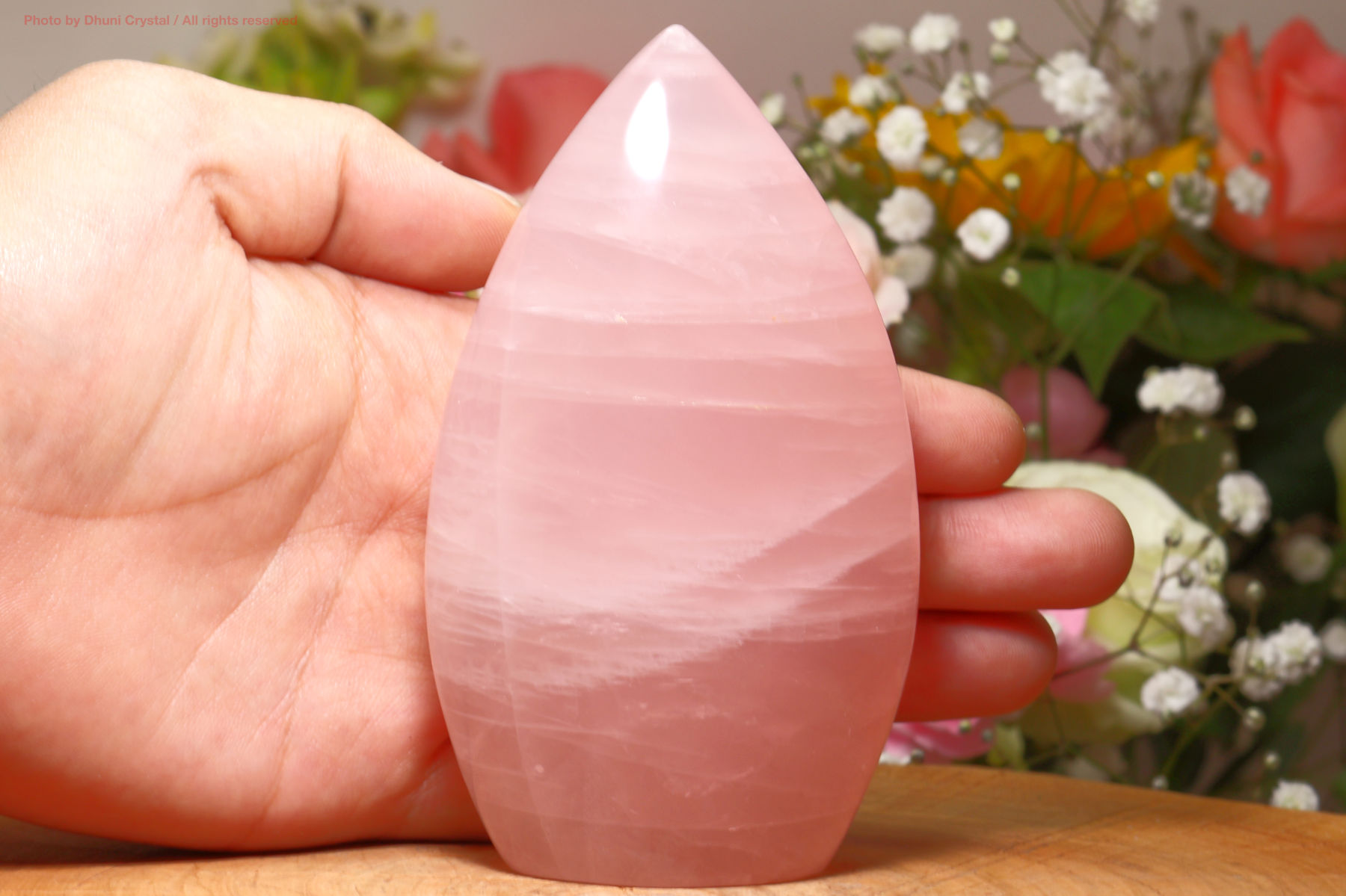 ローズクォーツ 愛と癒しをもたらす優しいピンクの天然石