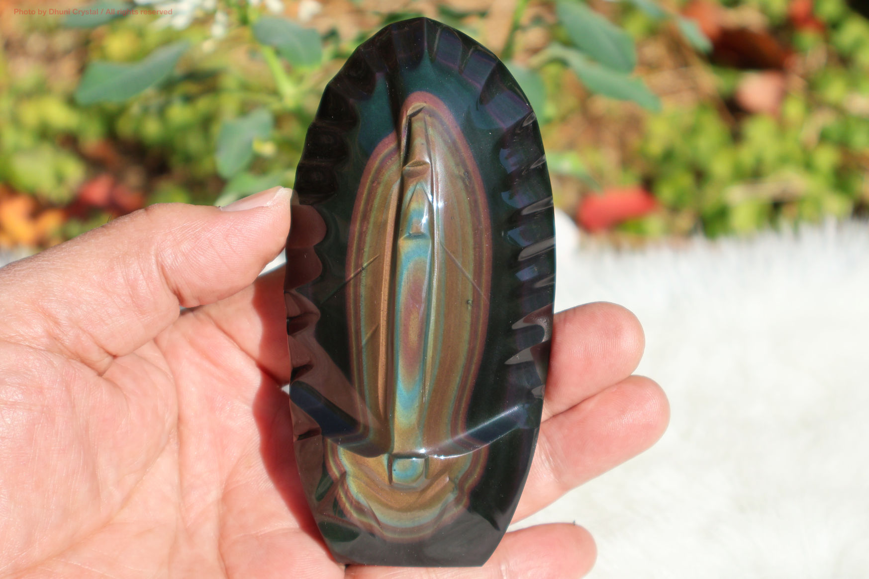 レインボーオブシディアン