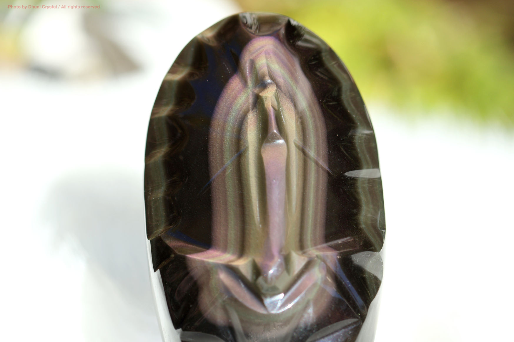 レインボーオブシディアン