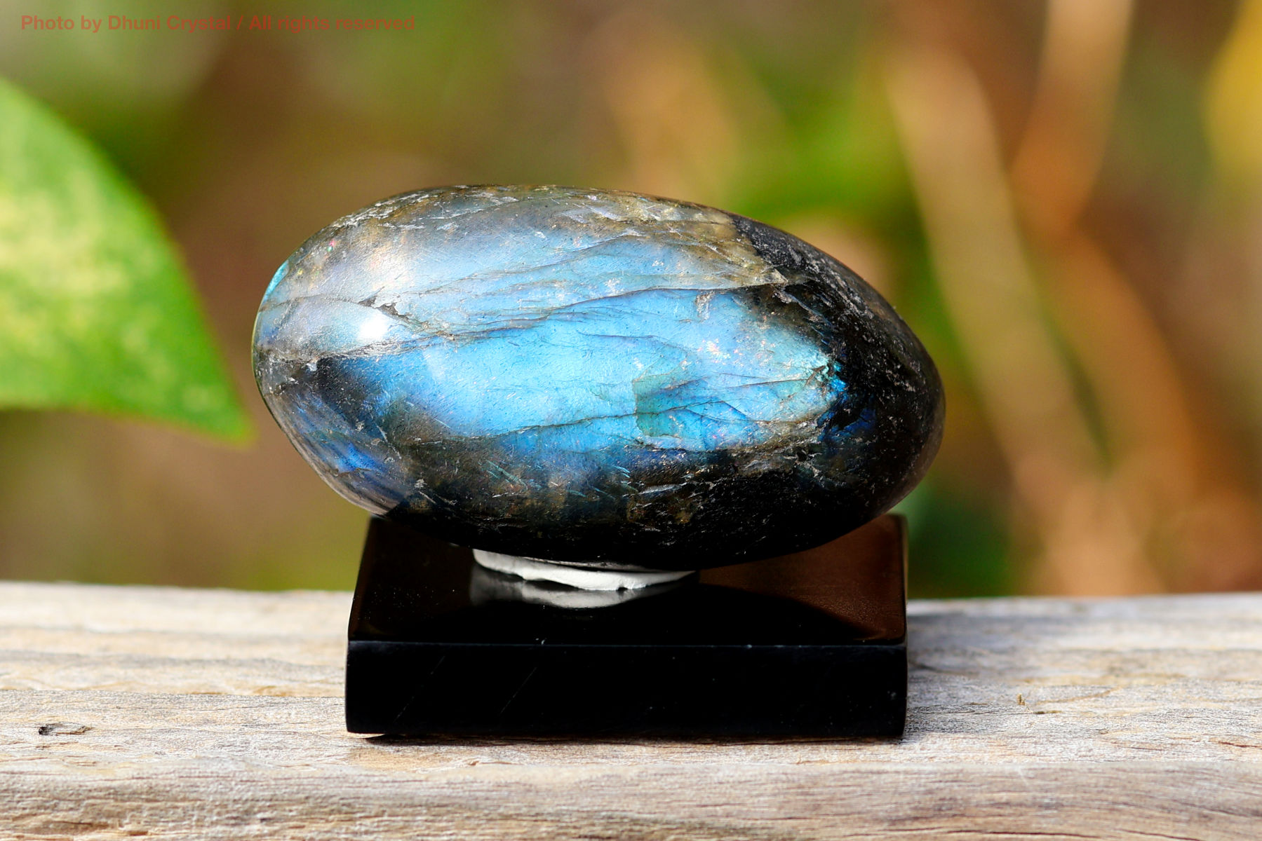 ラブラドライト 潜在能力を開き未来を照らす虹色の変光石