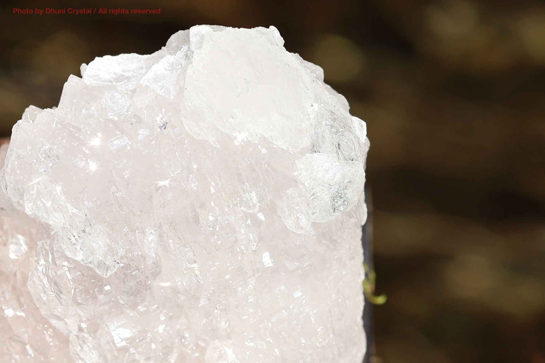 マニハール産ヒマラヤ水晶のアップで見た内部インクルージョン