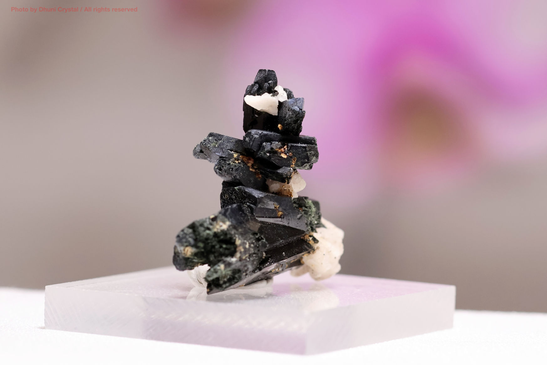 エジリン結晶の側面画像