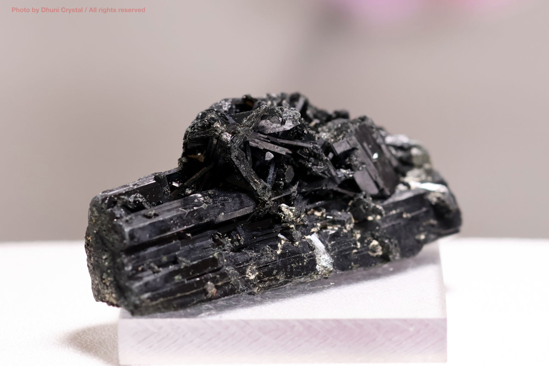 エジリン結晶の側面画像