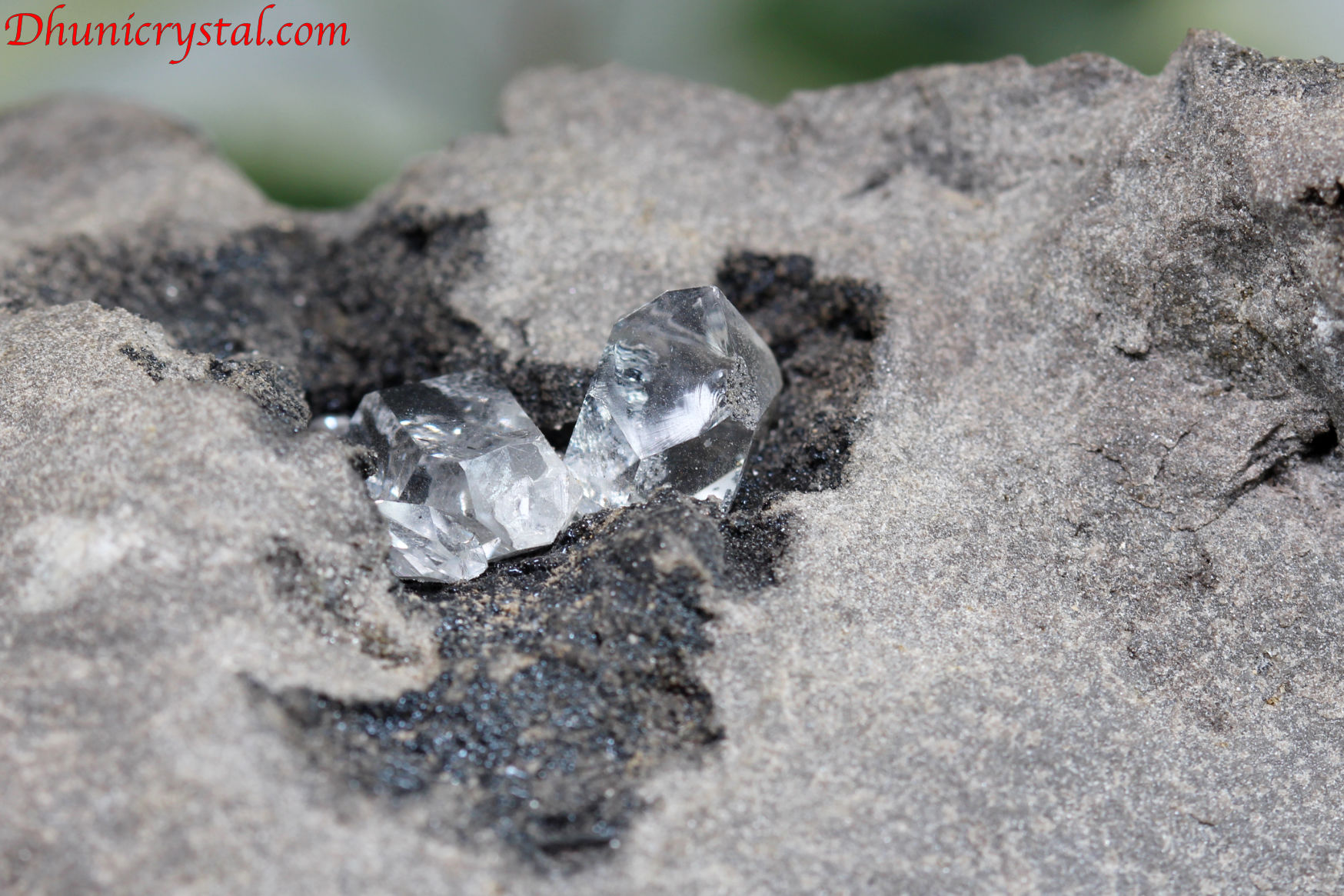 母岩付きハーキマーダイヤモンド原石(U718)